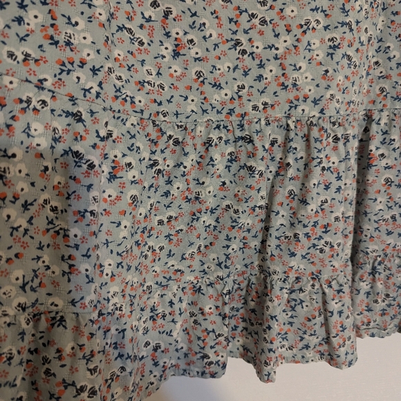 Universal Thread Peasant Top - Picture 2 of 4